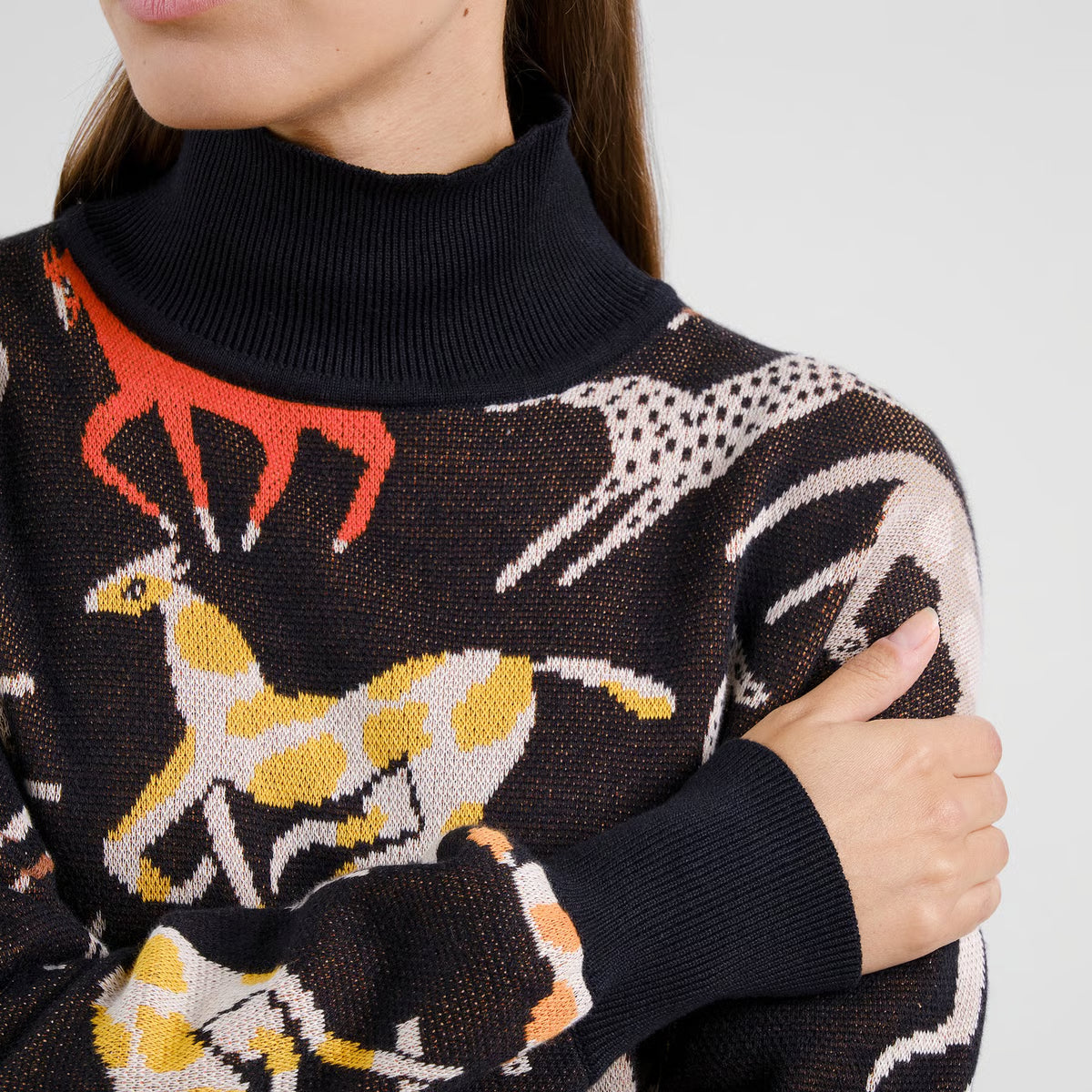 Biobaumwoll Strickkleid mit bunten Pferden im Allovermuster,etwa Knielang je nach Körpergröße, witzig verspielt.