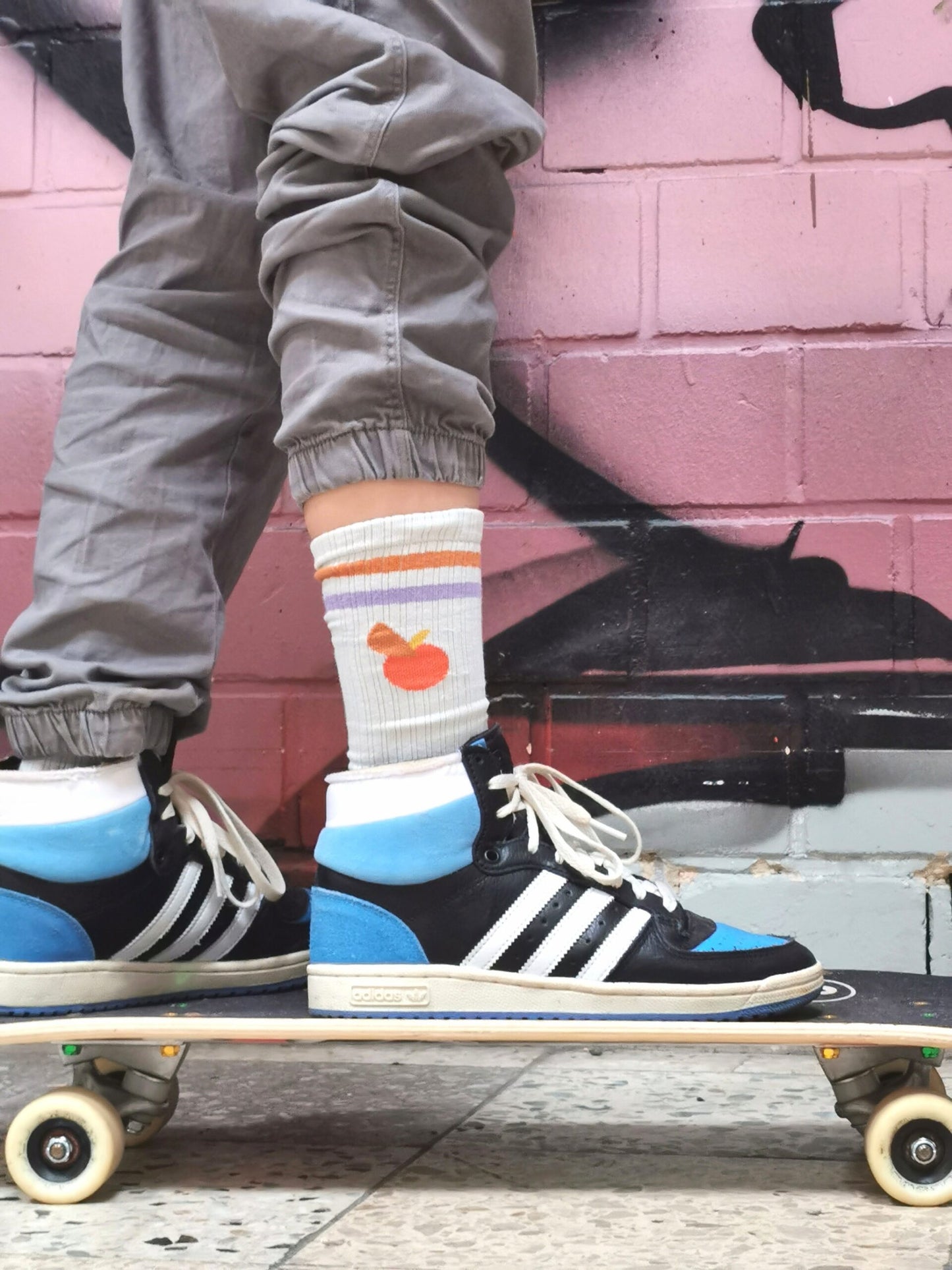 Sports socks fruit by Fräulein Prusselise