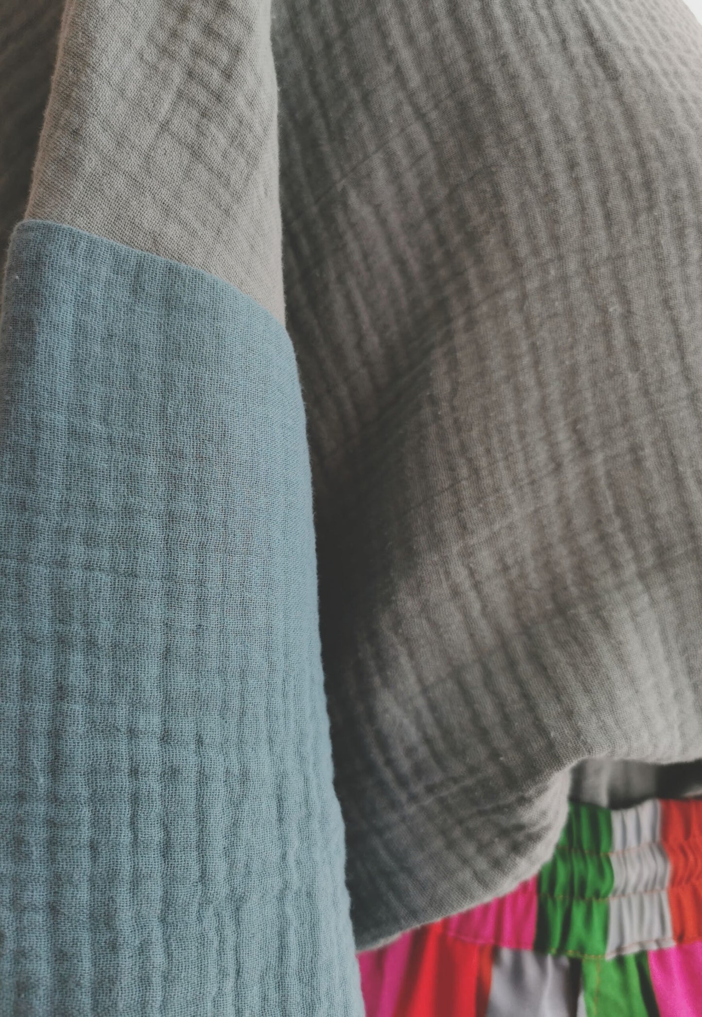 Damen Musselintop Salbei Tuerkis