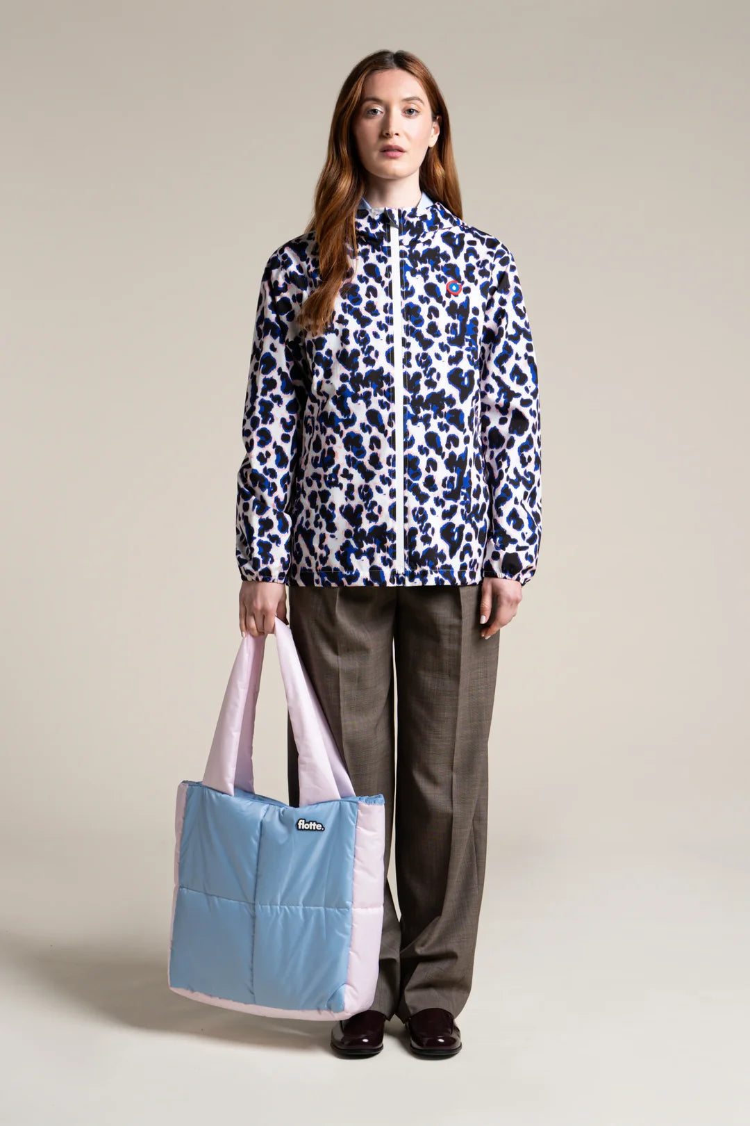 Puffy Tasche von der Marke Flotte, Tragecomfort, weich und leicht in candy hellblau und rosa.