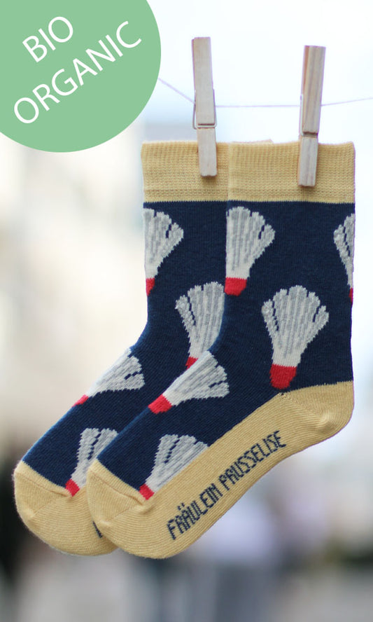 Socken aus Biobaumwolle mit Federball Motiv in blau, gelb, cute.