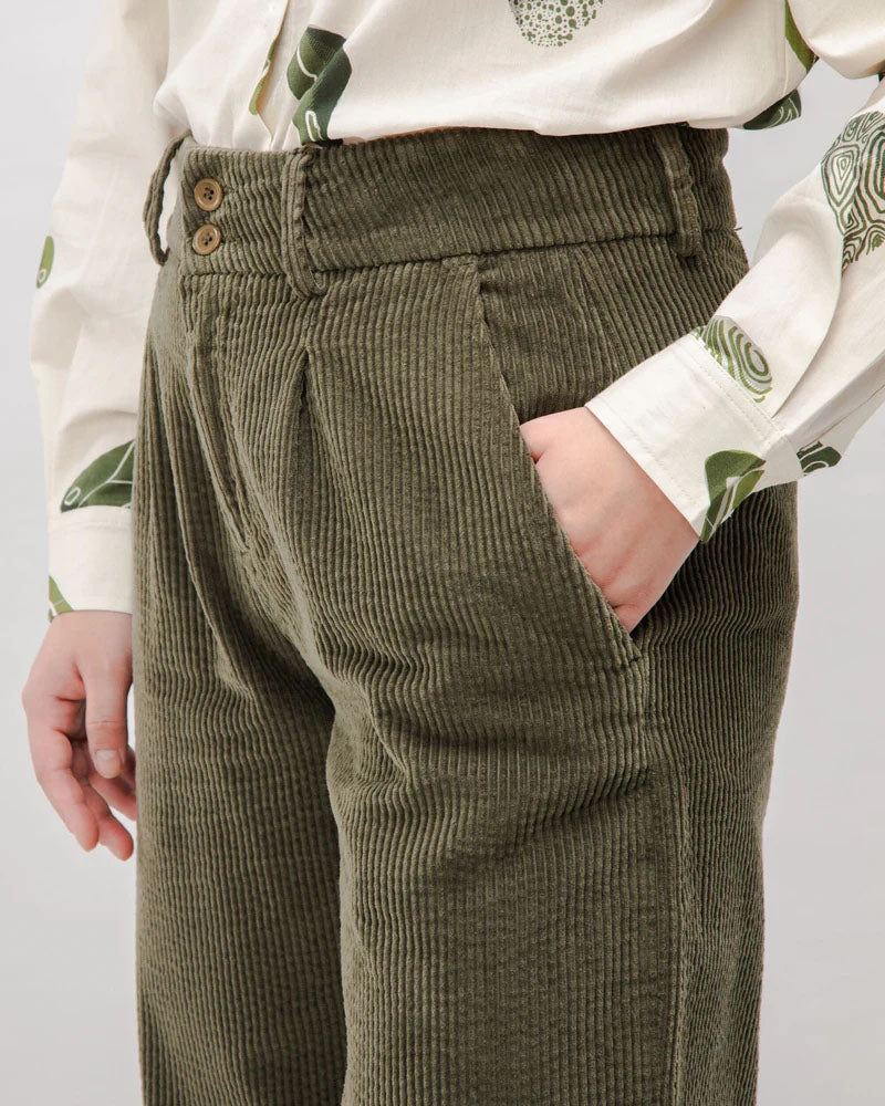 Trousers Pleated Pants stone green from Brava