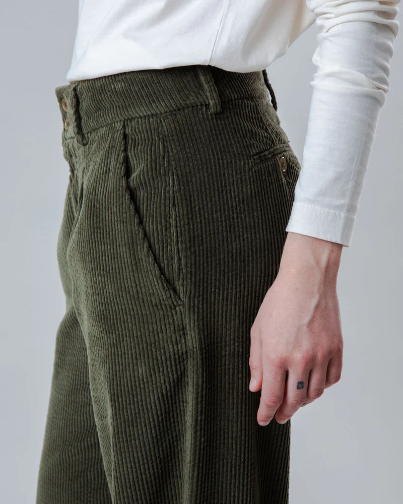 Trousers Pleated Pants stone green from Brava