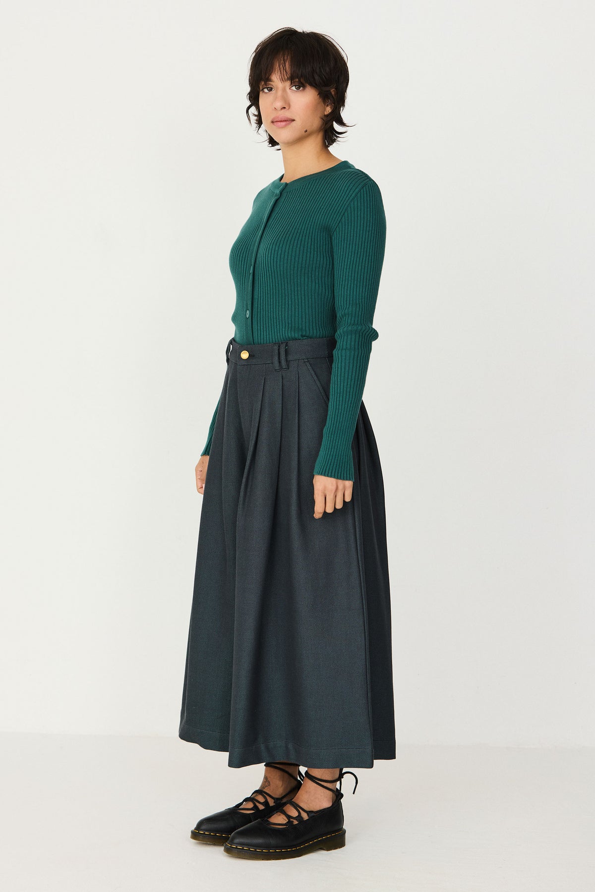 Weite Culotte Hose Saioa in navy von SKFK