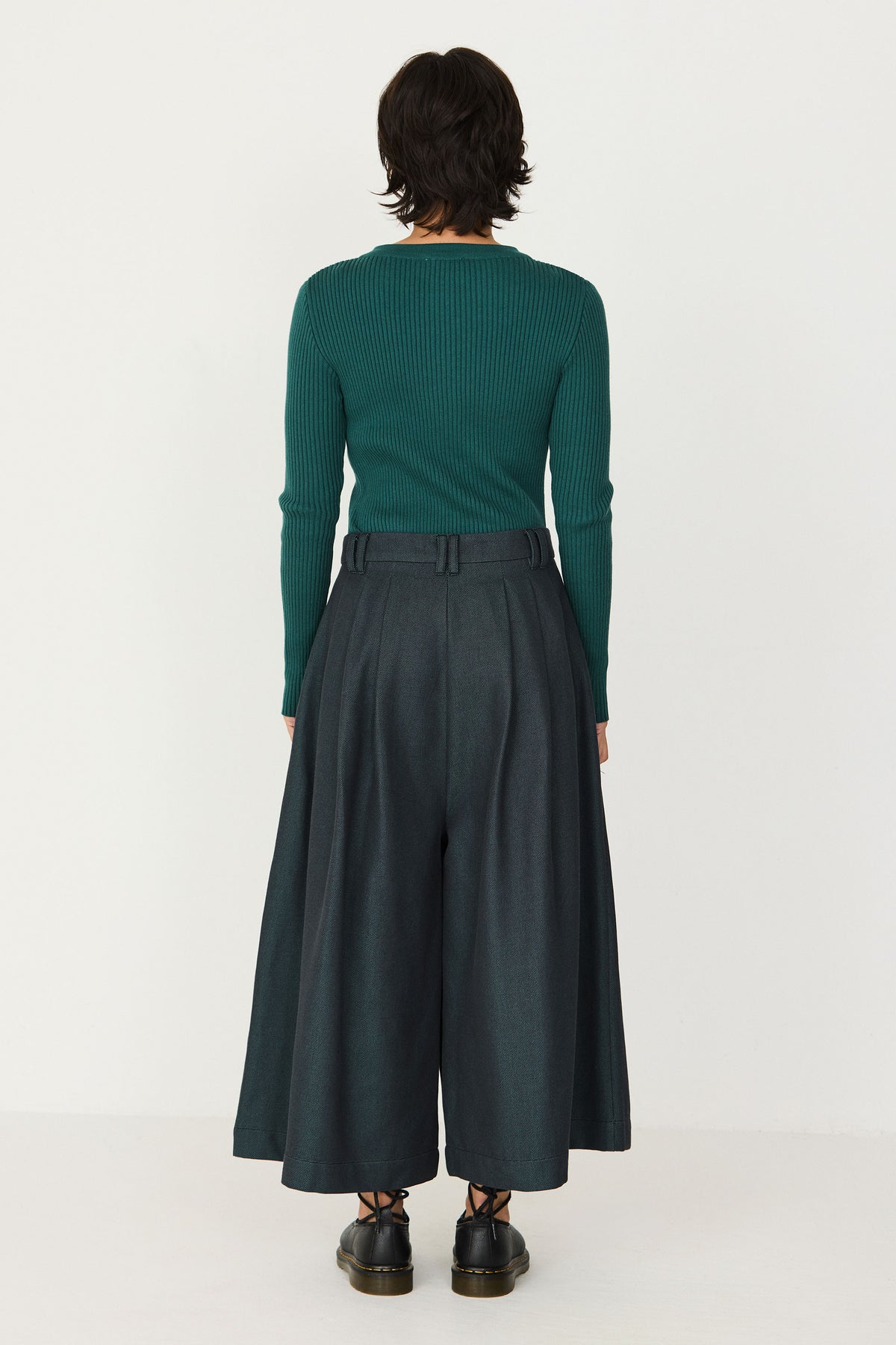 Weite Culotte Hose Saioa in navy von SKFK