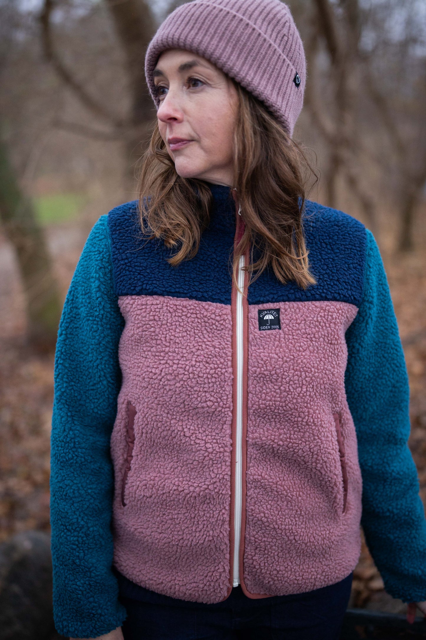 Teddy Fleece Jacke, kuschelig im Colourblock mit altrosé,navy und petrol.