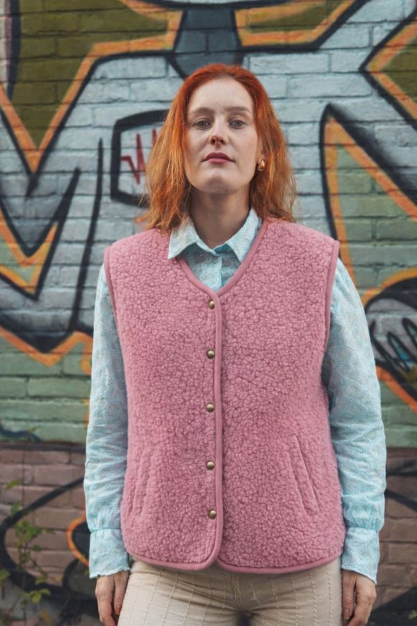Wolle Bodywarmer Weste Nova in Pink von We Are Wovens