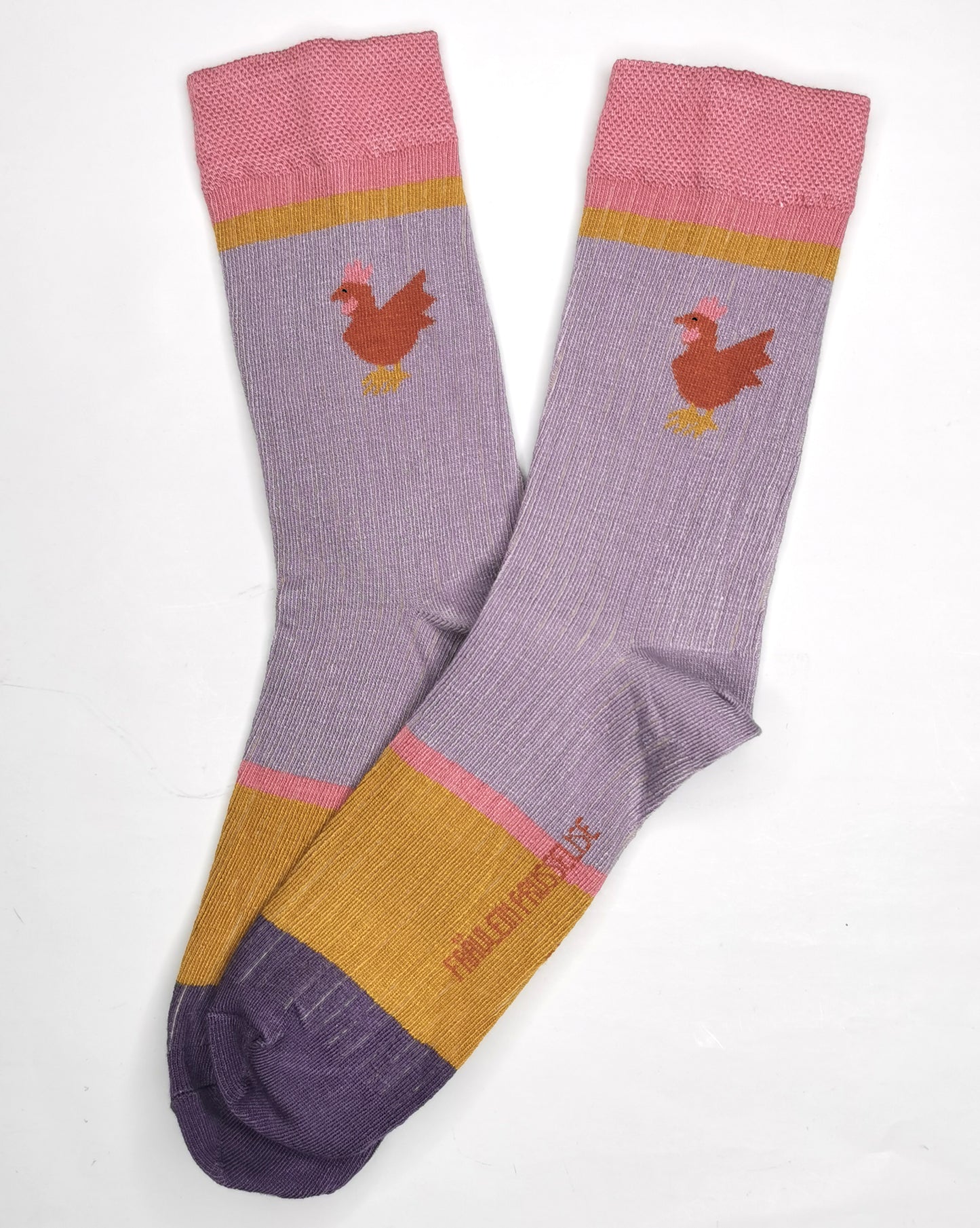 Socken in Frühlingsfarben Colourblock mit Huhn in lila,gelb,ROSA.