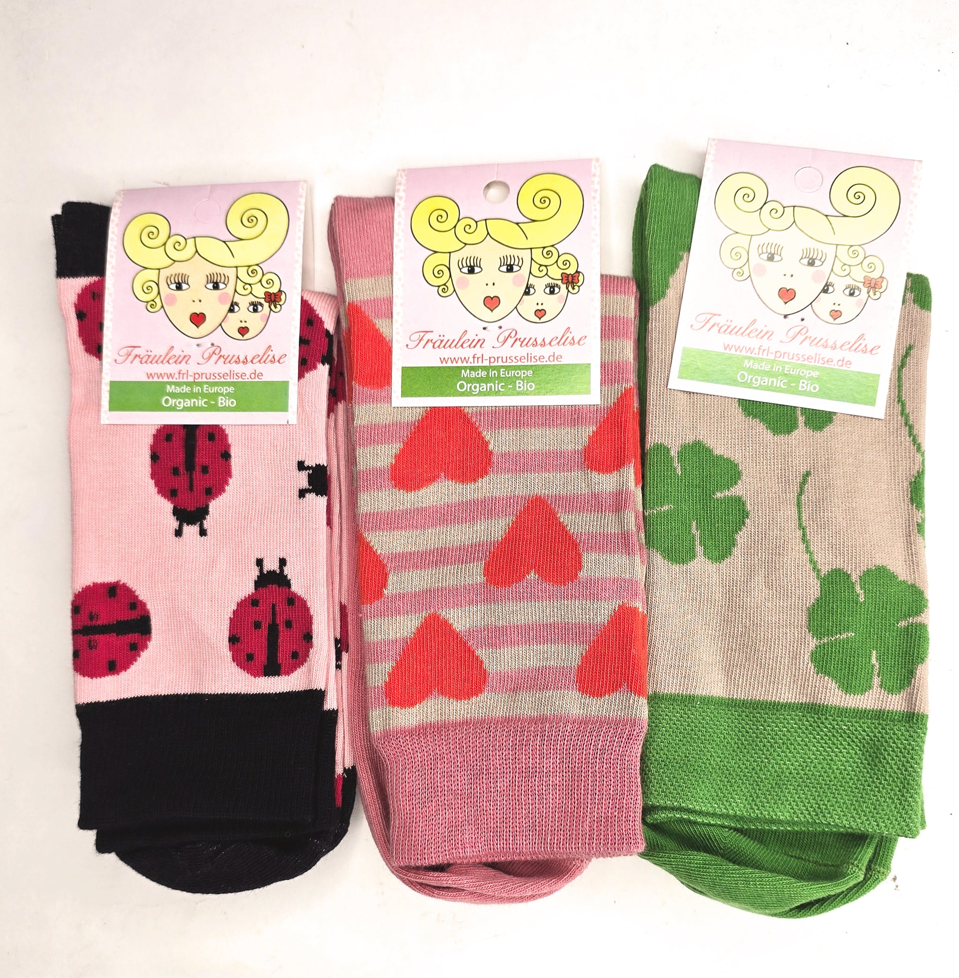 Ganz viel Liebe und Glück zum verschenken mit dem Sockenpack aus 3, Mutti ist die Beste!