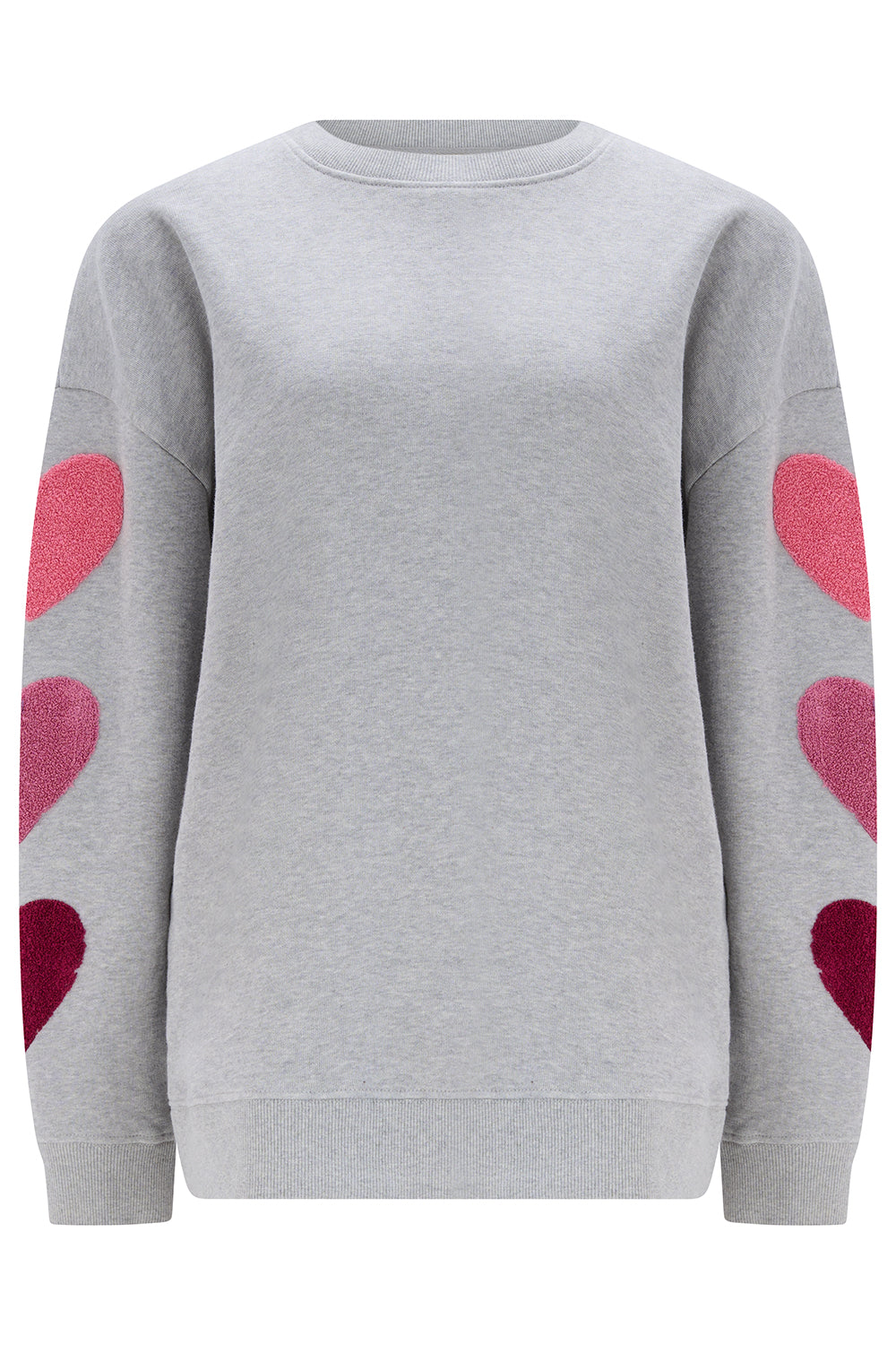 Klassisches Sweatshirt in hellgrau Mélange mit langen Ärmeln und drei getufteten Herzen in unterschiedlichen pink Tönen, süss romantisch und doch sortlich.