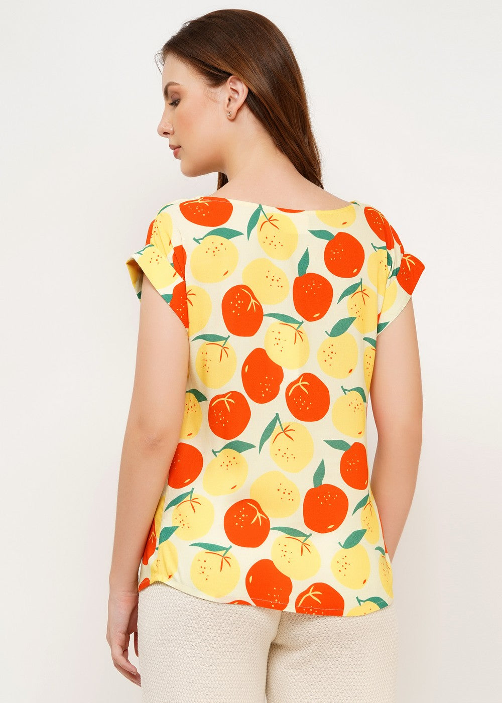 Damen Top mit frischem Orangendruck in weich fallender Viscose, gelb. orange und grün, für die Sommerlaune.