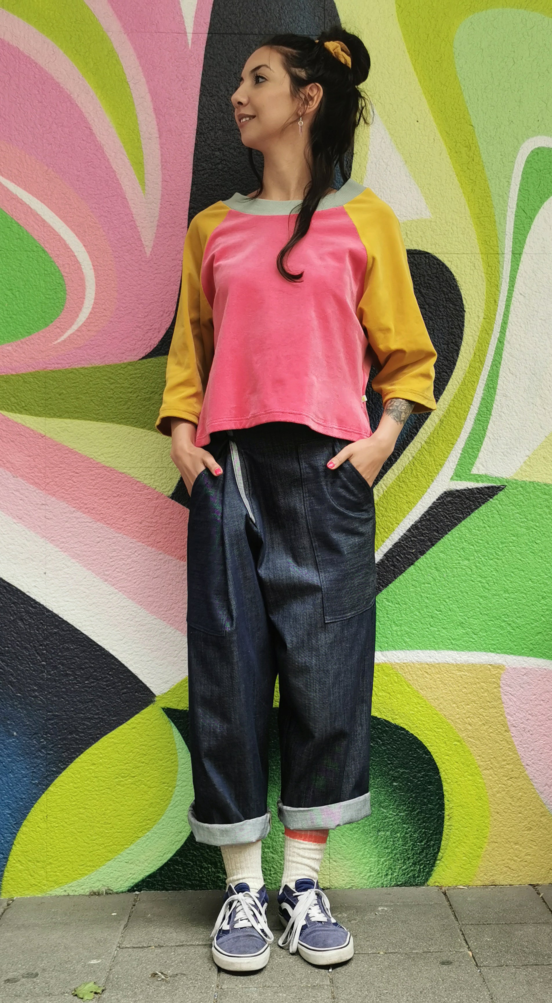 Kuscheliges Nicky Top in 80ies Retro-Farben- Pink und Gelb-, macht Spaß und ist dazu nachhaltig.