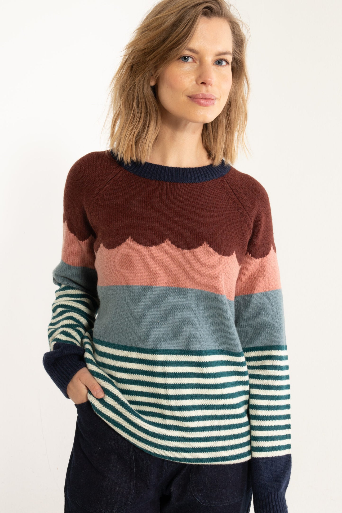 Danehappy Wollpullover im Happydesign von Danefae