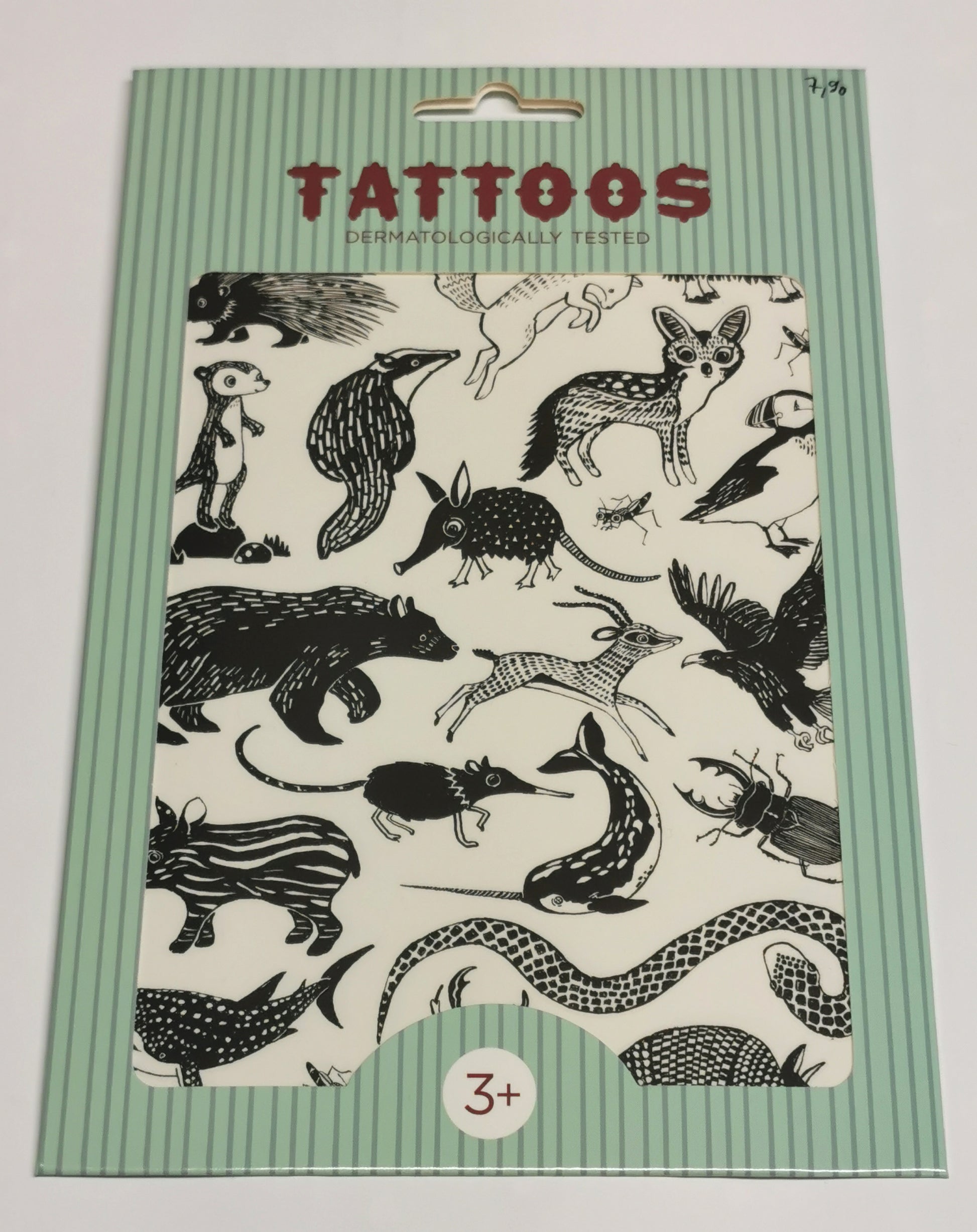 Niedliche schwarz/weiss Klebetattoos für Kinder mit verschiedenen Tierchen in Retrooptik.