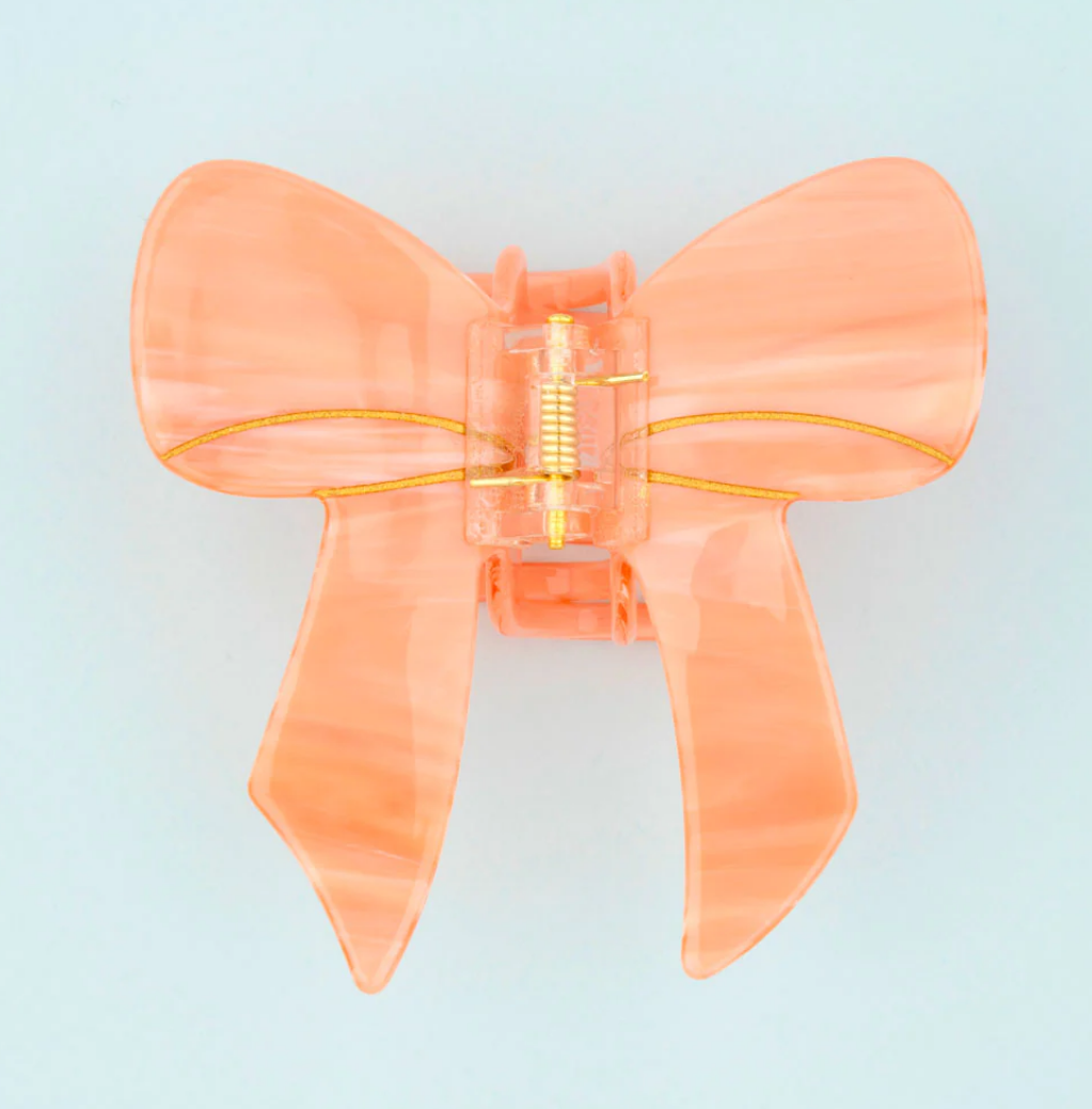 Wunderschöne Haarschleife von Coucou Suzette in peach rosa.