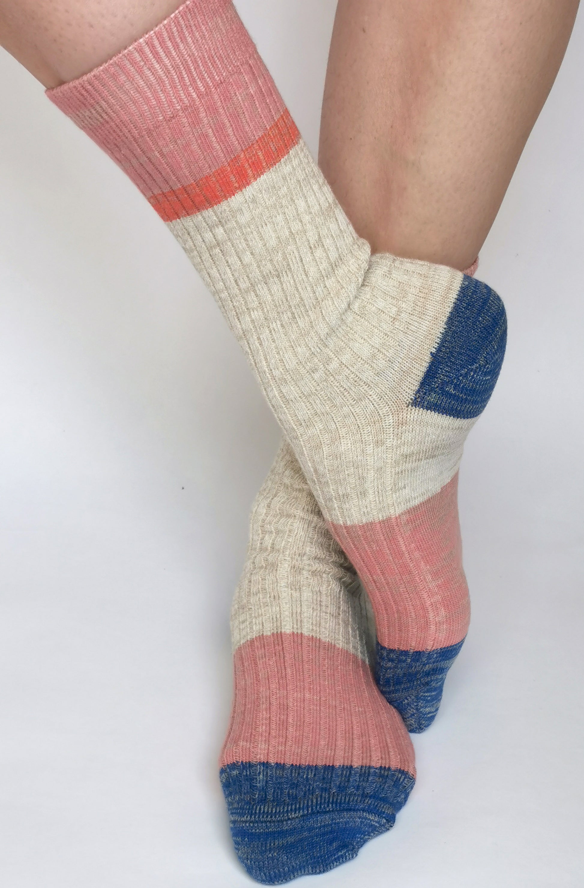 Wunderschöner grobstrck Strumpf aus Baumwolle und Wolle im Colourblock Design