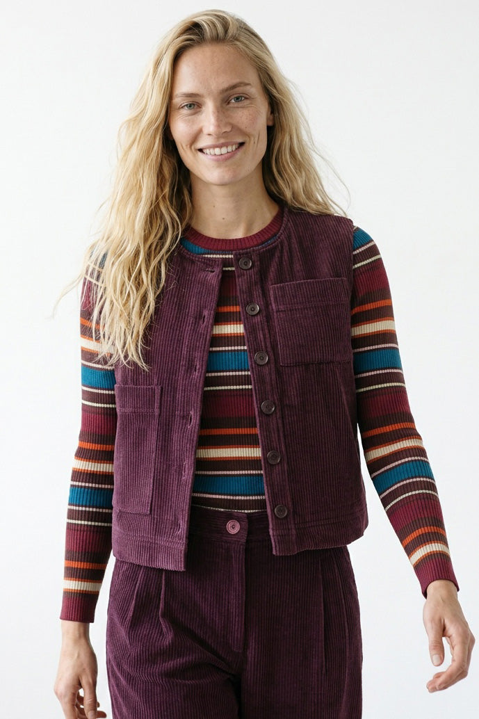 Billie Cord Waistcoat  bordeaux rot Breitcord Weste von Pretty Vacant