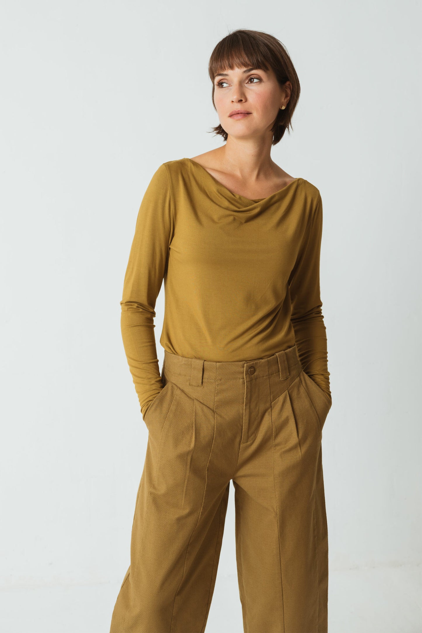 Pants Niobe olive by SKFK