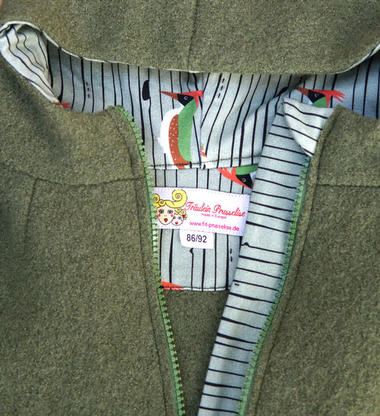 Walk suit made of new wool green, woodpecker by Fräulein Prusselise