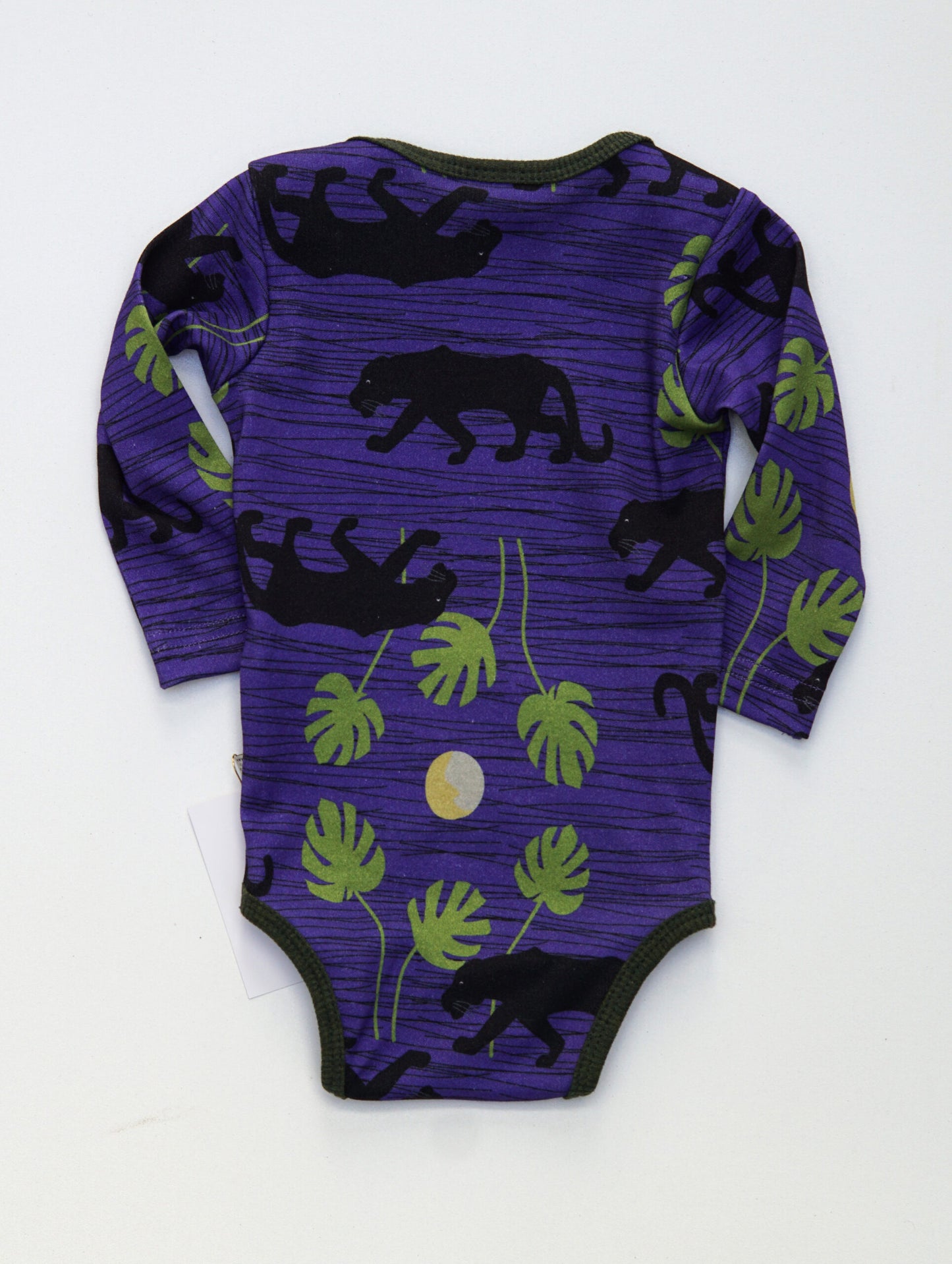 Baby bodysuit with panther in the jungle by Fäulein Prusselise